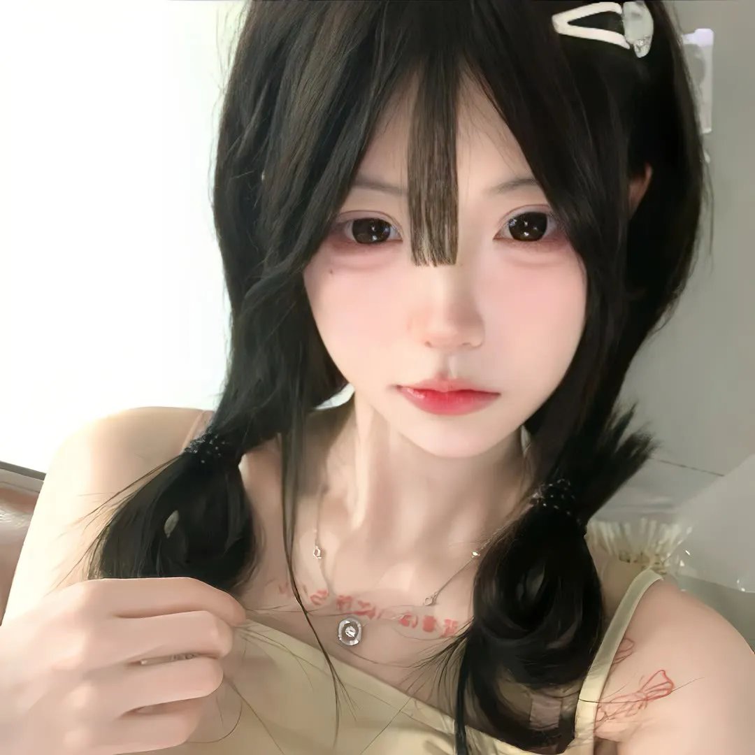 美女来了 封面